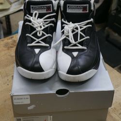 Jordan Jumpman Team 1 'Black' Mens sz 8 mint condition gently used