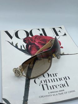 2006/2007 CC logo Chanel Camellia Shield Sunglasses ON HOLD