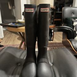 Hunter Tall Black Boots 