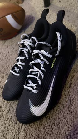 Football cleats size 10