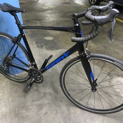 Giant Contend 3  16 Speed X-Large Lightweight Aluminum Frame 