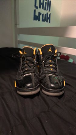 Jordan’s  yellow and black size 10