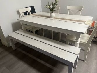 Farmhouse rustic dinning table