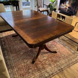 $100!!! Dining Table And 5 Chairs