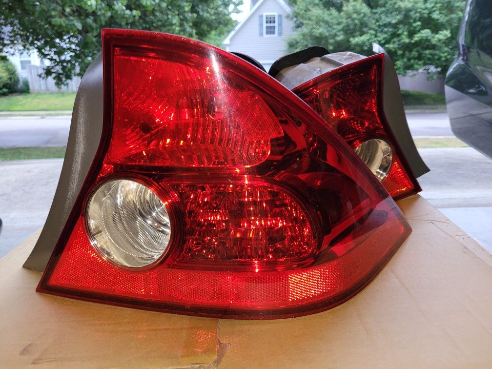 2004 Honda Civic Rear Tail Ligjts