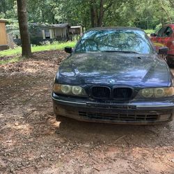 2000 BMW 5 Series 540 i Sedan 4d