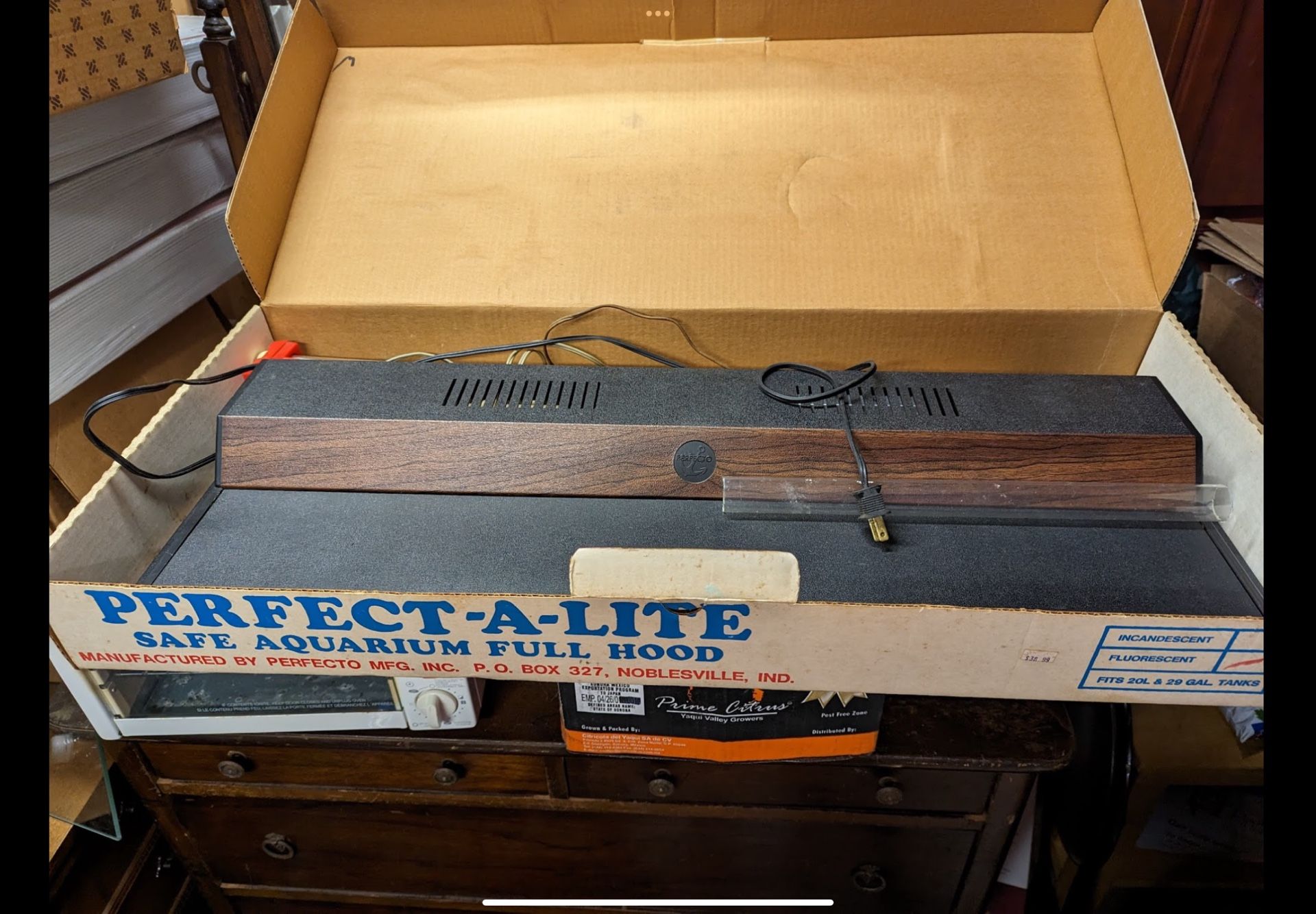 Perfect-A-Lite Aquarium Hood For 10 & 20 Gallon Tanks