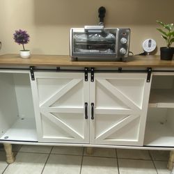 Furniture For Kitchen Or Living Room And Toaster Excellent Condition