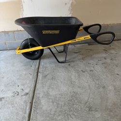 True Temper 6-cu ft Poly Wheelbarrow