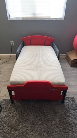 Toddler bed
