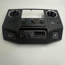 2008-2010 FORD F250 F350 SUPER DUTY CENTER DASH RADIO BEZEL XL BLACK USED OEM
