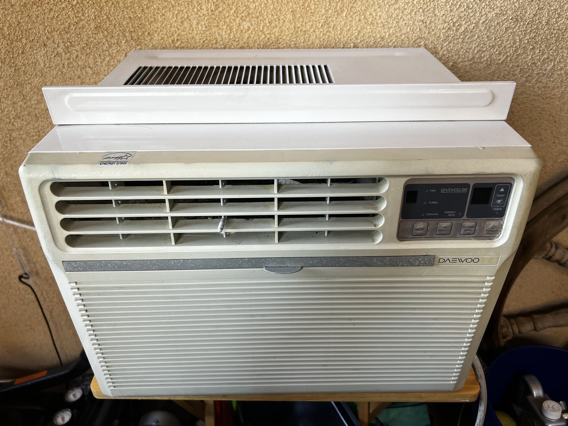 Daewoo 5350 BTUs Window Air Conditioner
