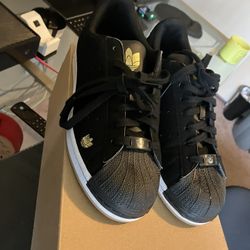 Adidas Superstar Size 7