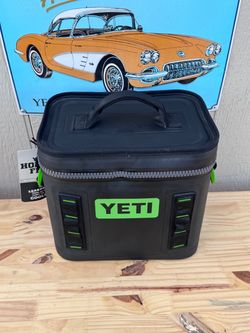 YETI Hopper 8 Flip Soft Cooler canopy green