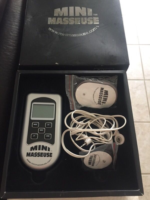 Mini masseuse hands free massager