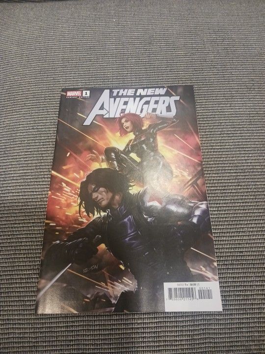 New Avengers #1 Derrick Chew Black Widow Variant A (Marvel, 2025) NM