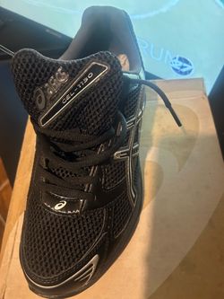 ASICS GEL-1130 — Worn Once — Excellent Condition