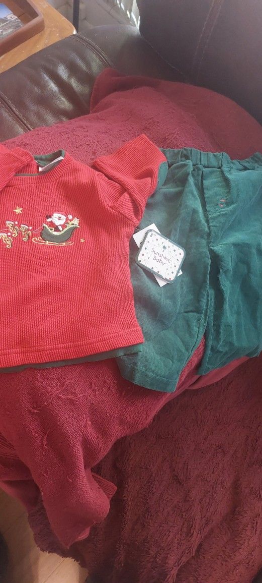 New With Tags 6-month-old Baby Outfit For Christmas. With $30 Price Tag.