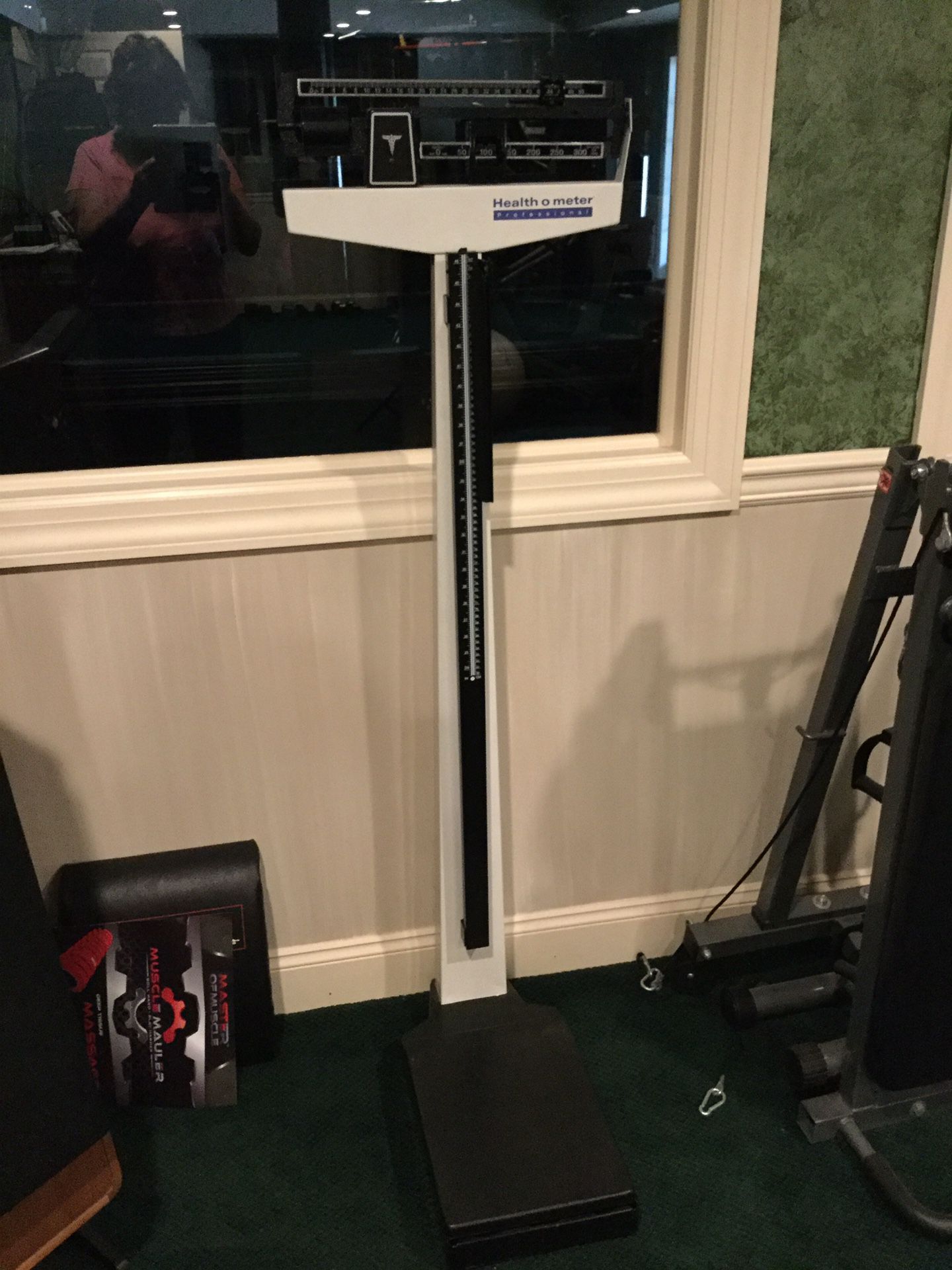 Doctor’s scale with height stick