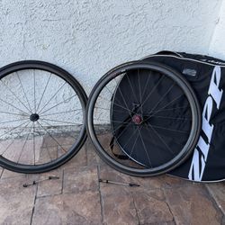 Zipp 202 Clincher 11speed Wheel Set Gatorskin Tires  Zipp Bag