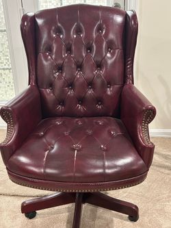 Executive Burgundy Tufted Leather Office Chair / Wingback Desk Chair
