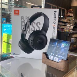 PURE BASS WIRELESS HEADPHONES $$$49  Cash Oncard 