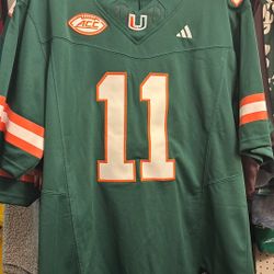 Men's adidas Carson Beck  › Green Miami Hurricanes.Jersey 
