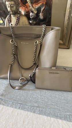 Michael Kors purse wallet