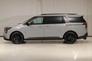 2025 Kia Carnival