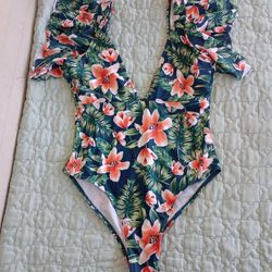 PatPat Plant Print Ruffle Trim Spliced One-piece Swimsuit Sz small