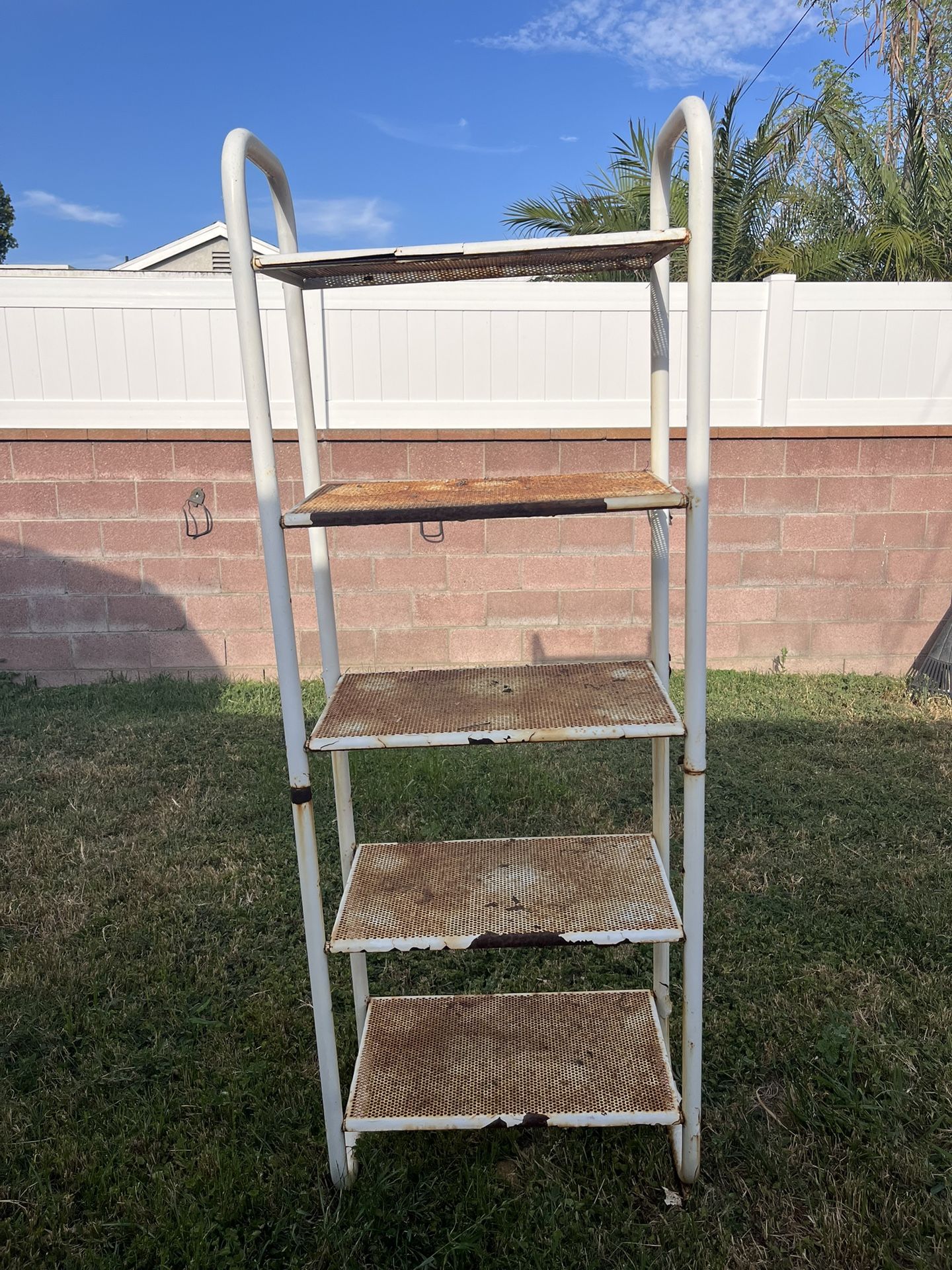 Tier Plant Holder