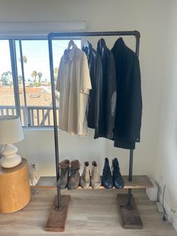 Clothes rack