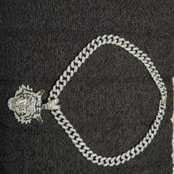 Never Worn Brandnew Affordable Jewelries!!!