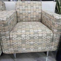  1 Accent Chair 