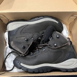 Columbia Women Hiking Shoes