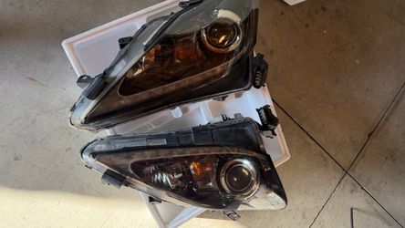 Set de lights for Lexus 2006 -2013. Tail light  and headlights.