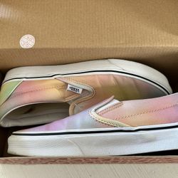 Vans Slip Ons Aura shift color Size 8.5 Womans