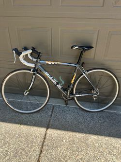 Bianchi Via Narone road bike
