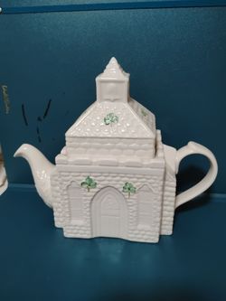 Belleek St Patrick's Cathedral Teapot