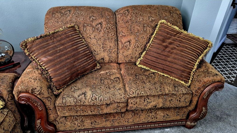 Like New...sofa And Loveseat. Excellent Condition