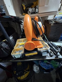Blower for jumpy house or any of the thing you need drying up