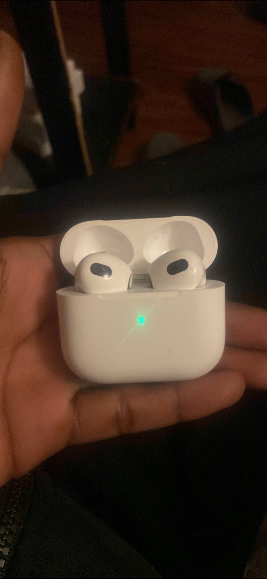 AirPod Gen 3