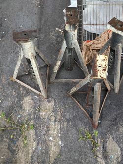 vintage heavy-gauge steel pin-style tripod jack stand( set 4)