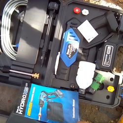 Cordless pressure washer