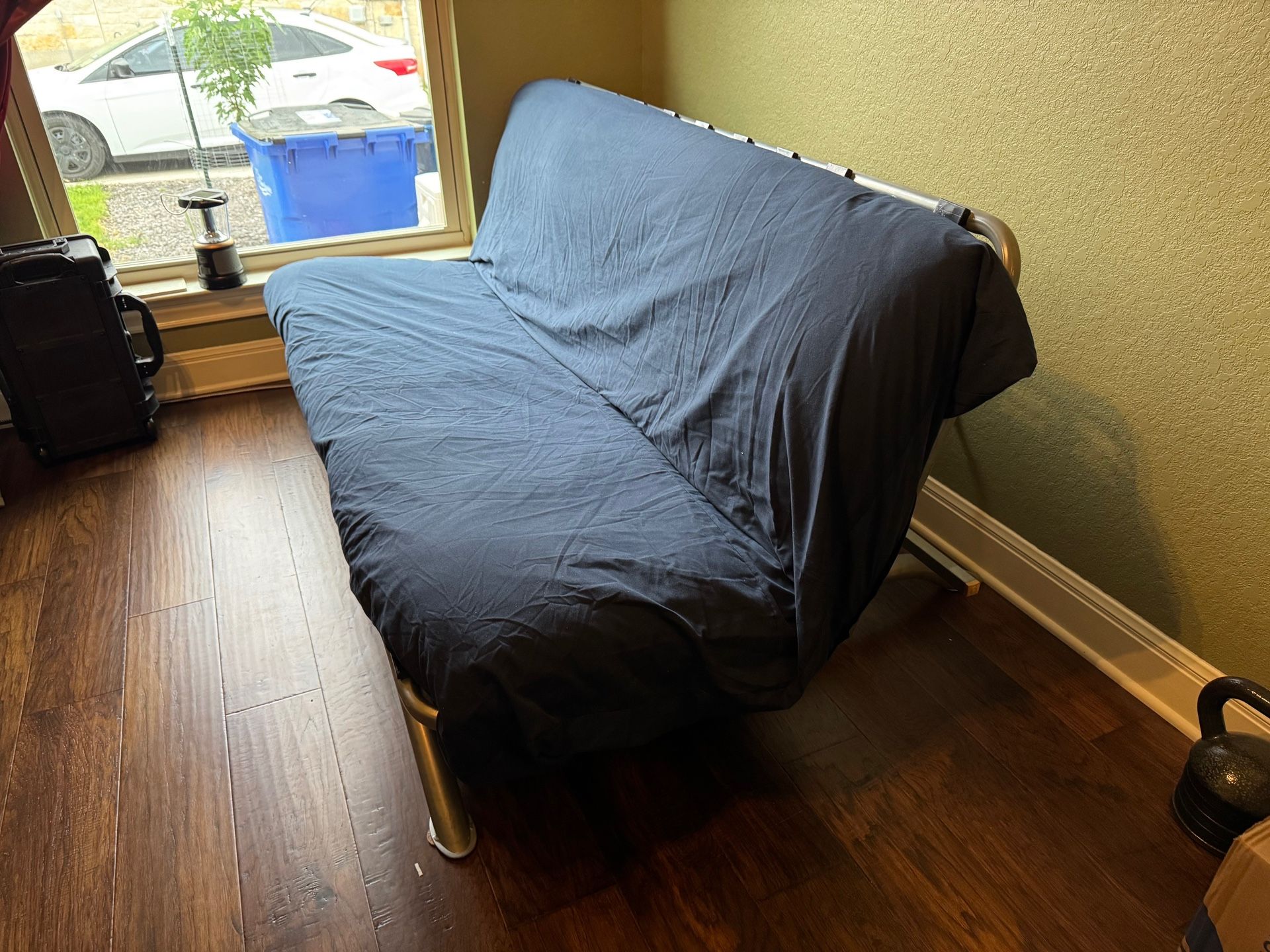 Queen Size Couch/bed