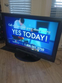 42 inch Hitachi TV