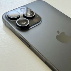 iPhone 15 Pro Max 256gb (Cricket) 