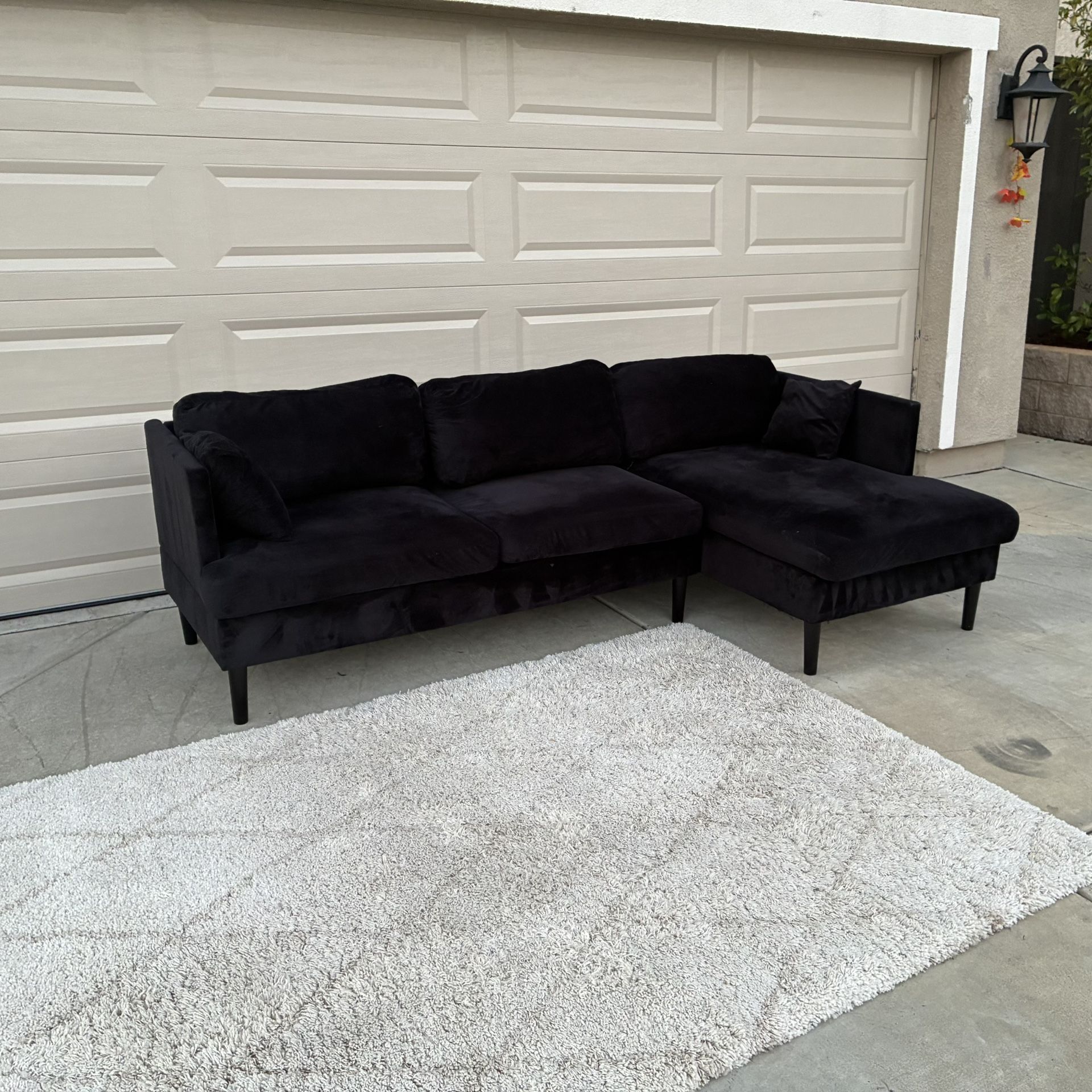 ✅Free Delivery - Modern Black Velvet Sectional