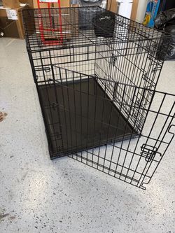 Dog crate like new!