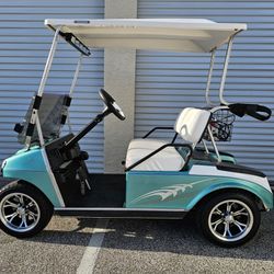 Club Car DS Golf Cart With New Batteries 